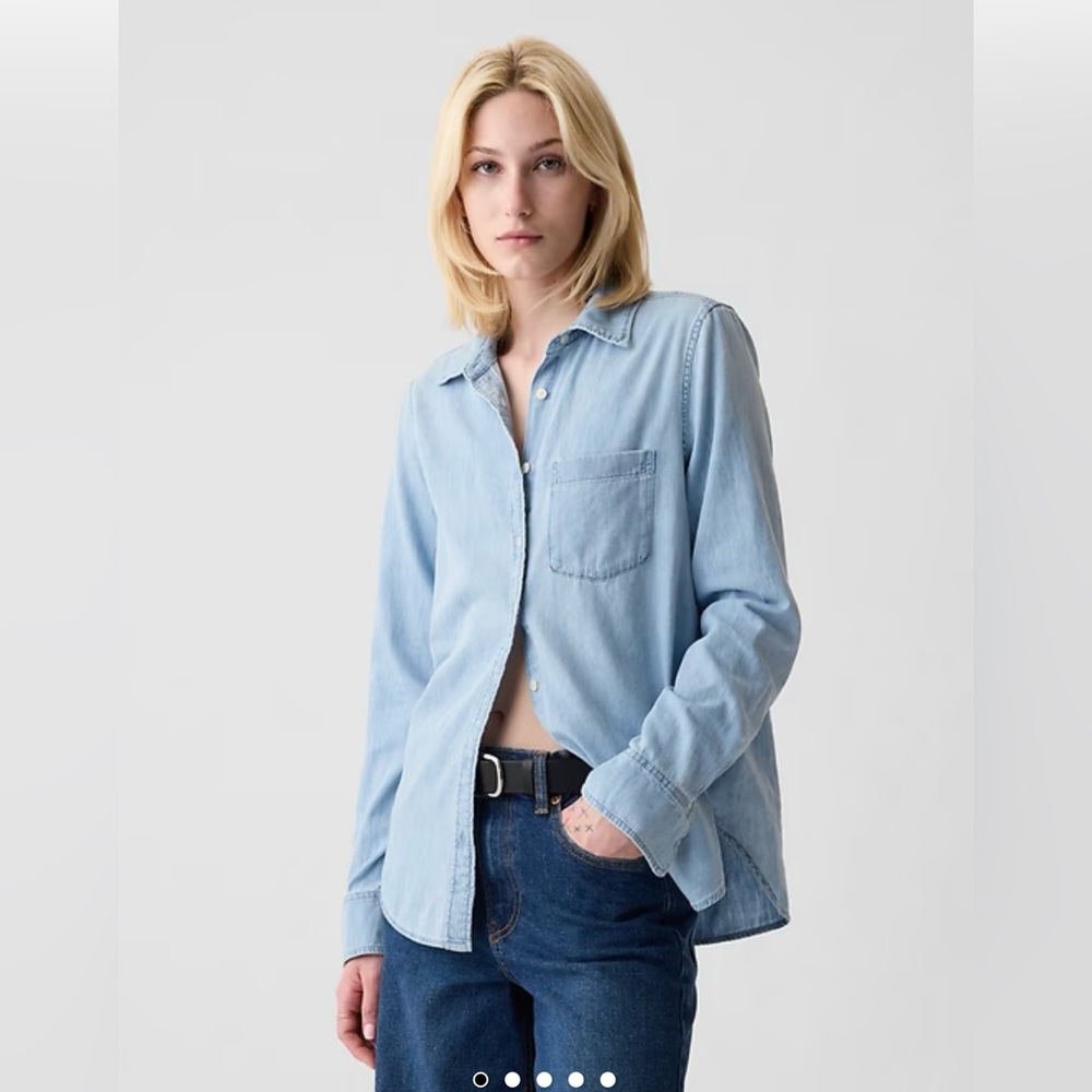 GAP Light Blue Button Down Shirt for Women